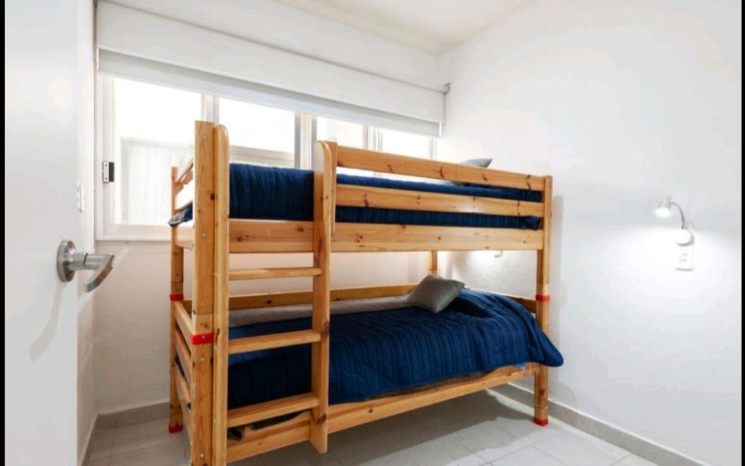 Pennsylvania Wtc High End 1parking/2br/2ba *