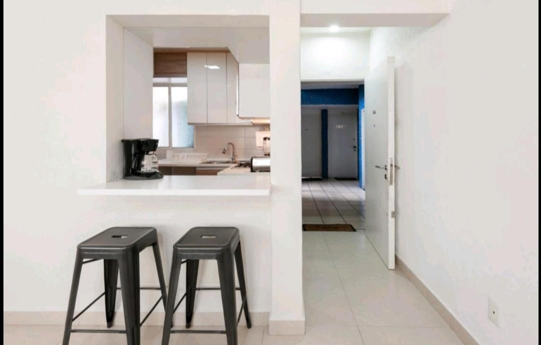 Pennsylvania Wtc High End 1parking/2br/2ba *