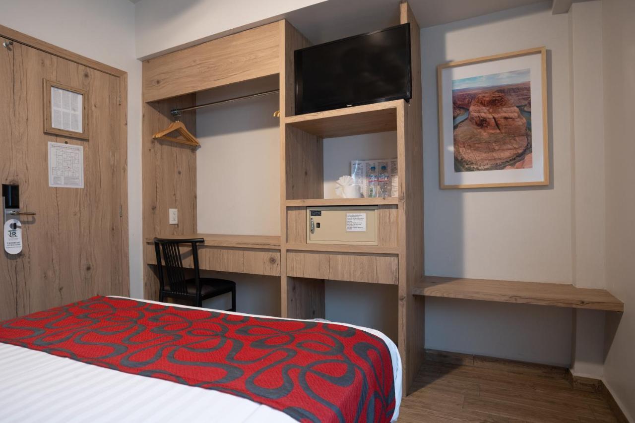 Hotel Roble