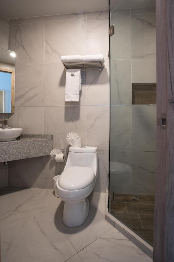 Roble Hotel Mexico City