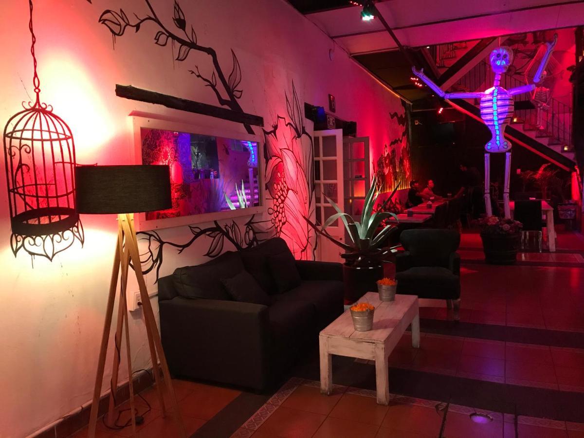 Regina Down Town Hostal
