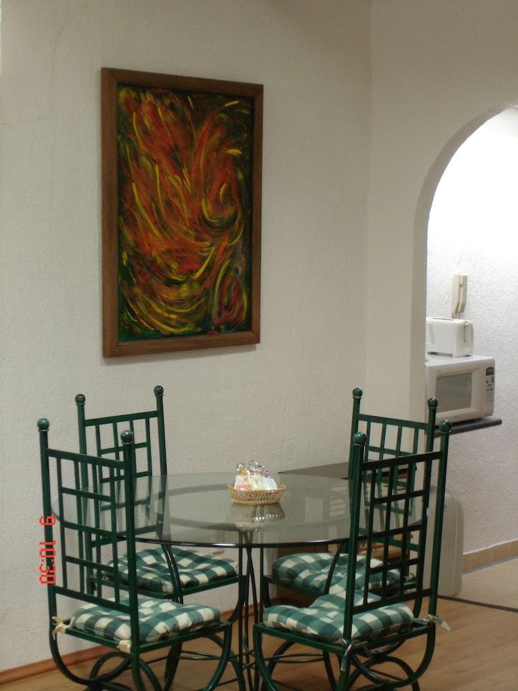 Steinhaus Palacio De Versalles Mexico City