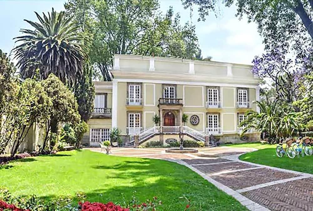 Mansion Papilio Mexico City