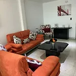 Depa Frente al aeropuerto 8huespedes 103