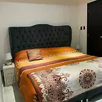 Depa Frente al aeropuerto 8huespedes 103