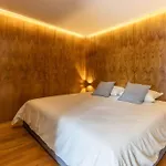 L304 Studio Apt 2Bdrm 1Bath Fits 6 Ac Rooftop