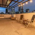 L304 Studio Apt 2Bdrm 1Bath Fits 6 Ac Rooftop