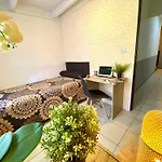 Roomies Hostel - Santa Maria La Ribera