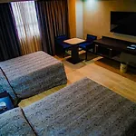 Hotel Parque Satelite