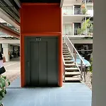 Full Apartment Facing Roma
