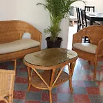 Amplio Departamento Remodelado