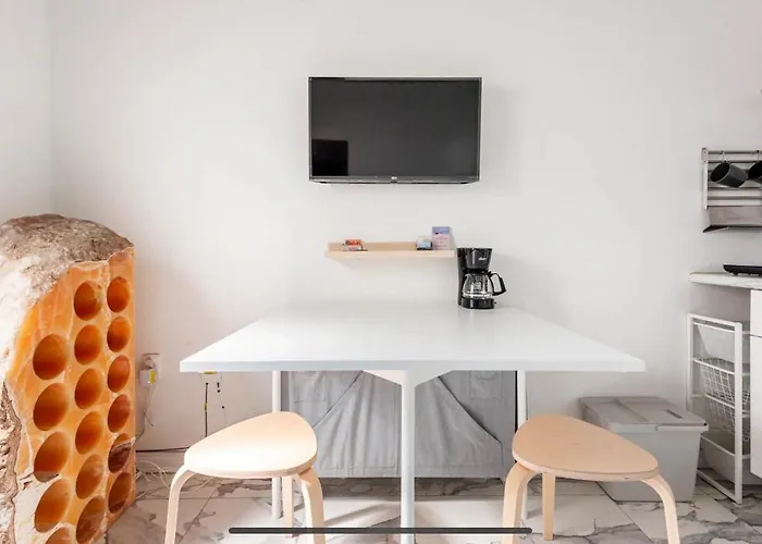 Charming Loft In The Best Area!