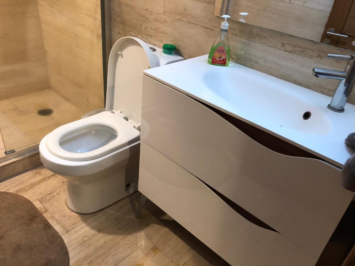Caravansaro Vazquez De Mella 347 Polanco Pensión *