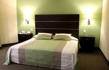 Hotel Parque Satelite