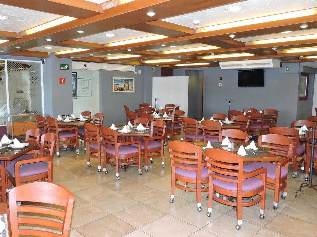 Parque Satelite Hotel