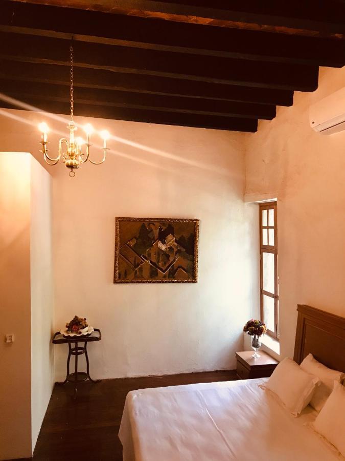 Camilos Hotel