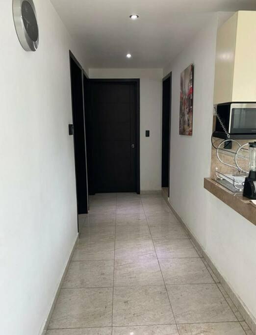 Depa Frente Al Aeropuerto 8huespedes 103 Apartamento *