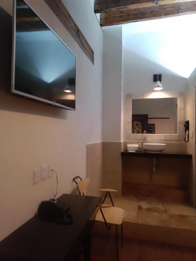 Hotel Plaza Allende *