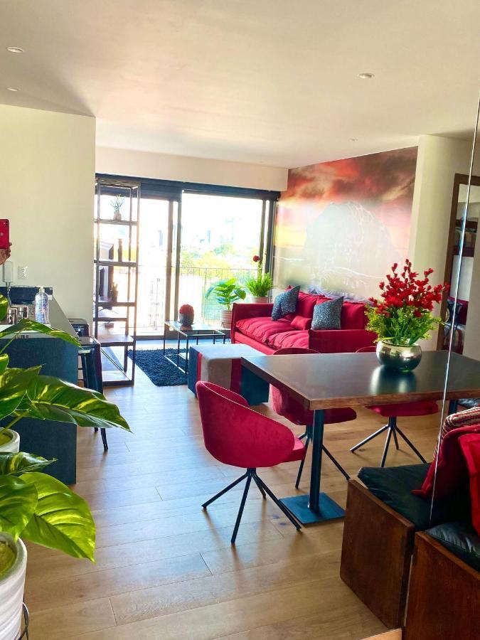 Piso 9 Con Vistas Espectaculares, 2 Recamaras 6 Personas, Gym Y 2 Parkings Mexico City