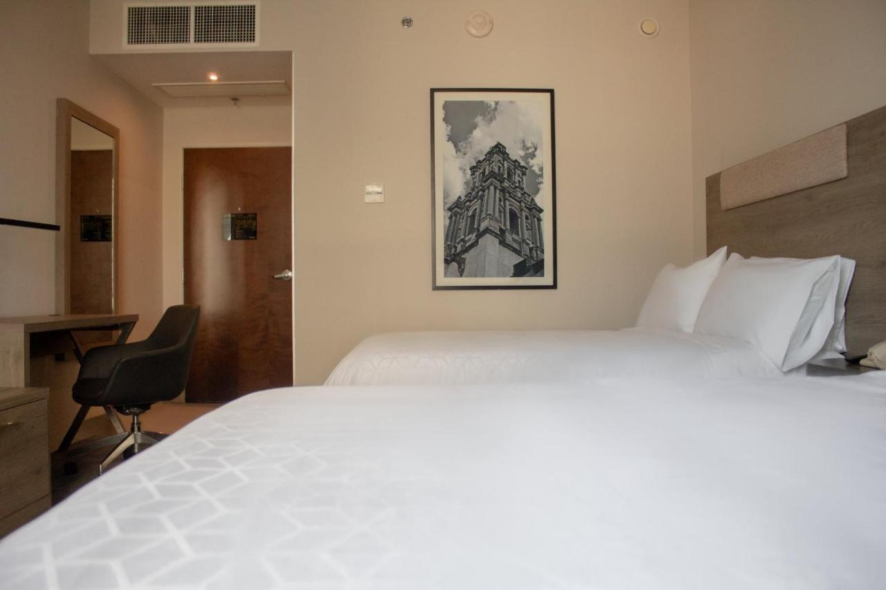 Express Mexico Satelite By Ihg