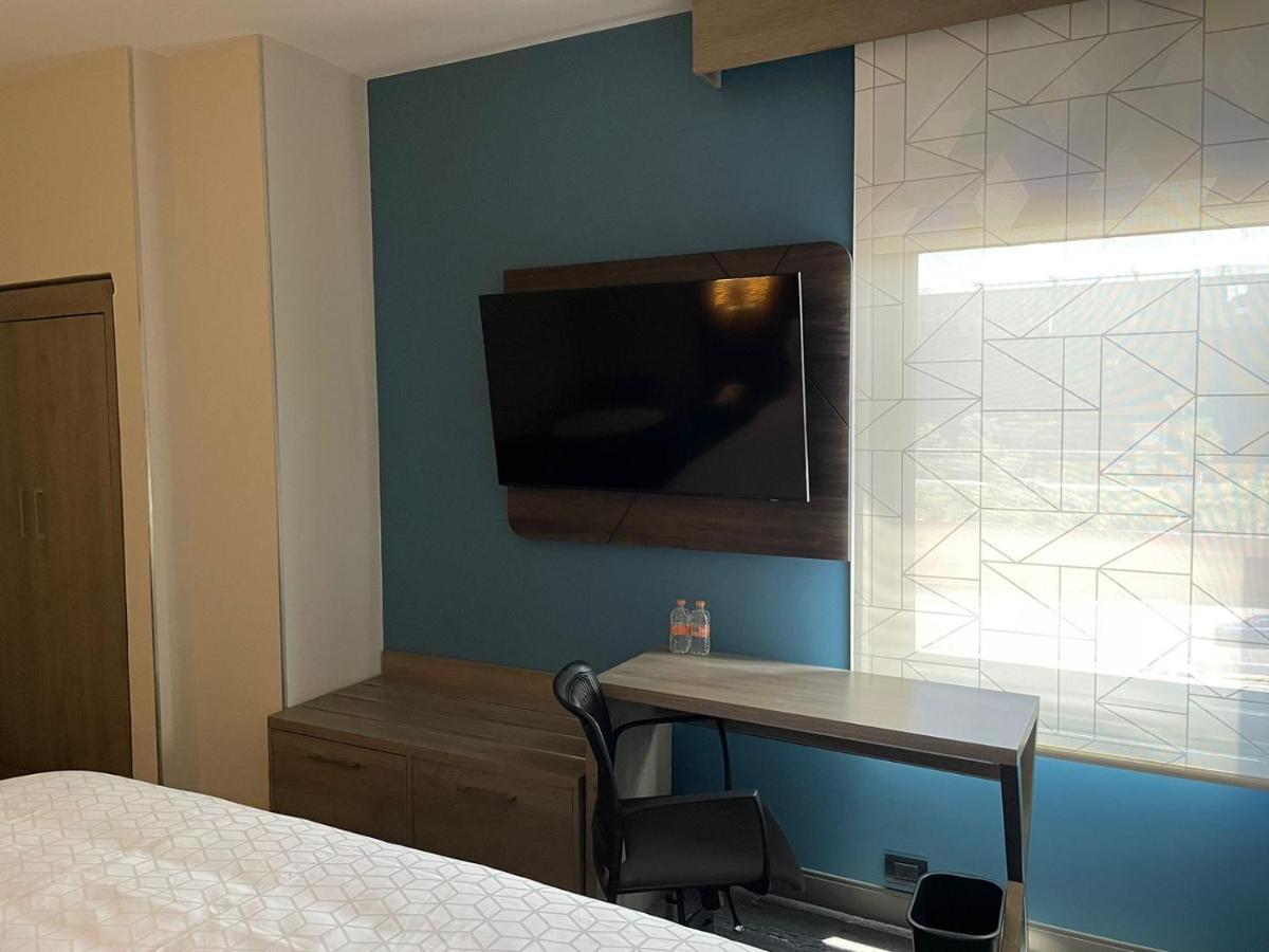 Express Mexico Satelite By Ihg Hotel