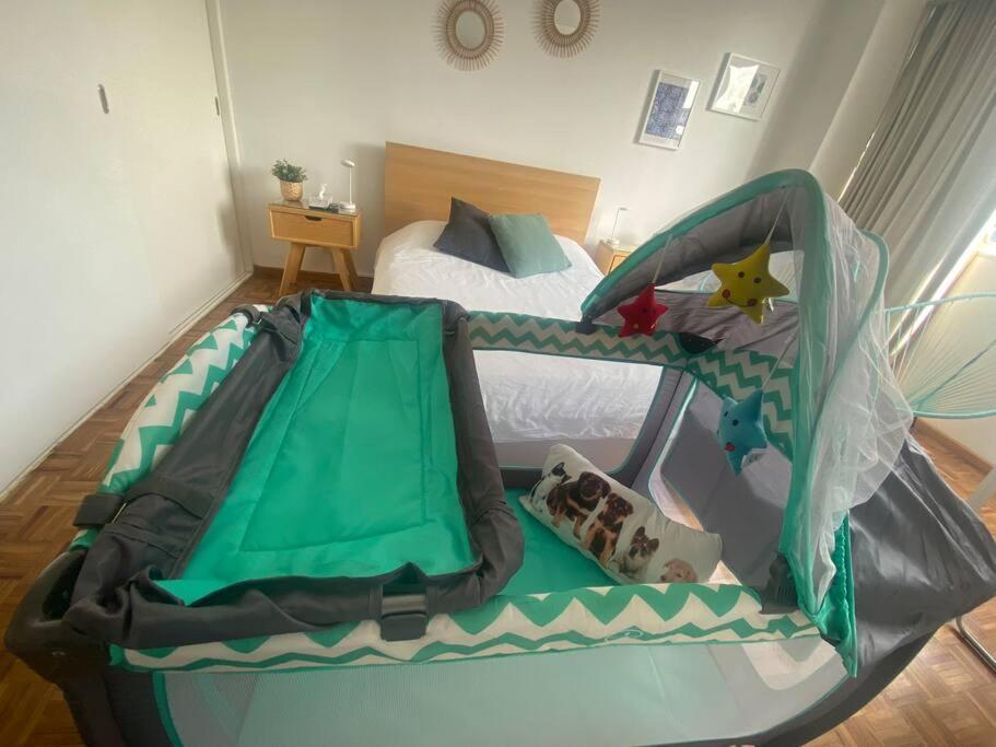 Delightful 4br Cozy Heart Of Artist District Apartment *