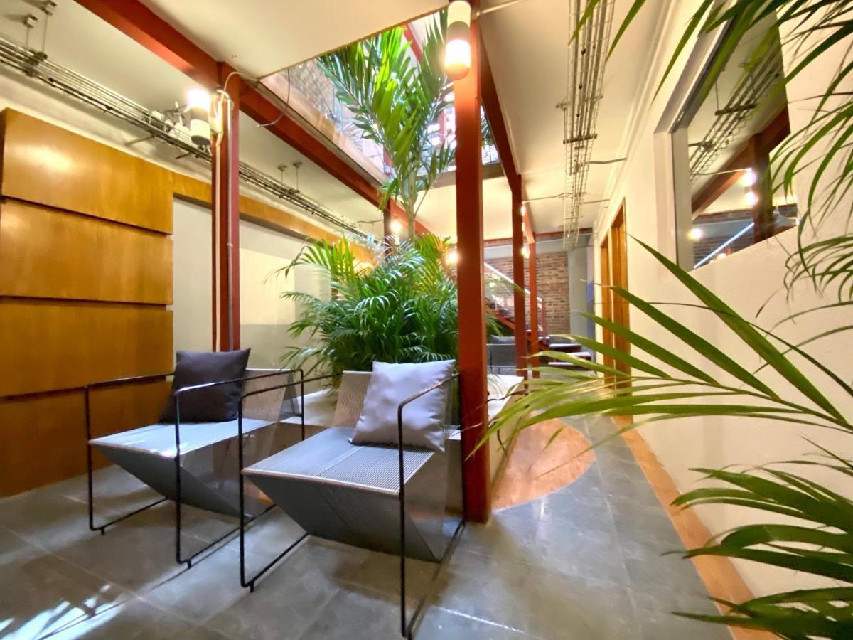 Rhm Spaces - Reforma *