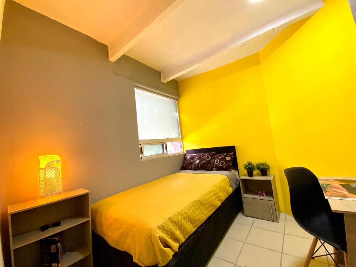 Pensión Roomies - Santa Maria La Ribera