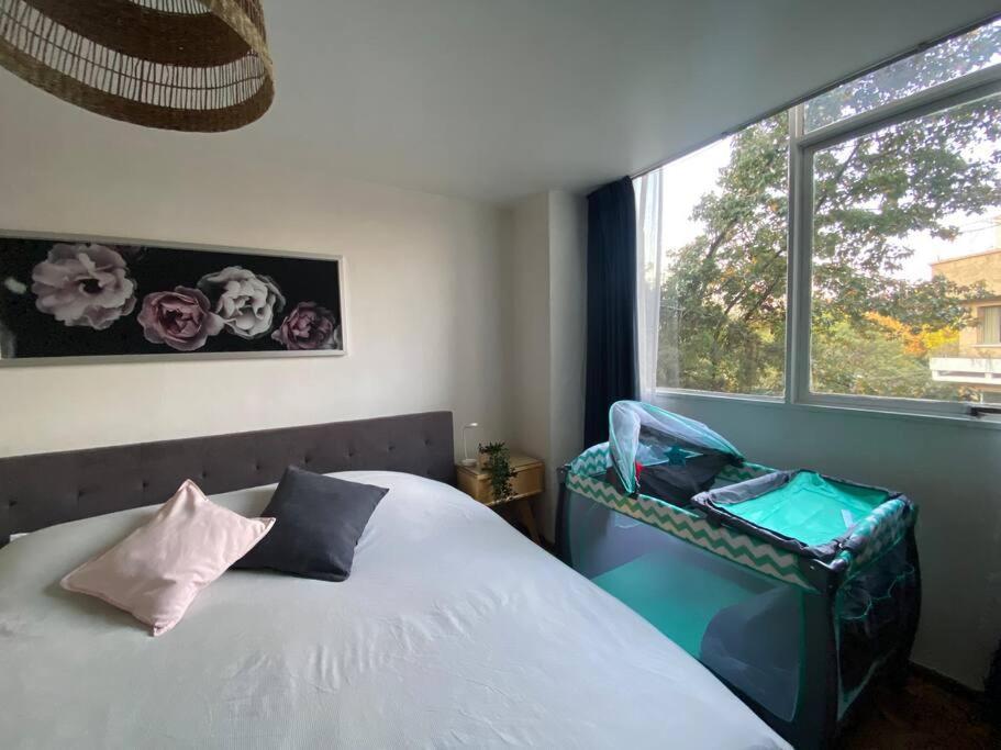 Apartment Delightful 4br Cozy Heart Of Artist District