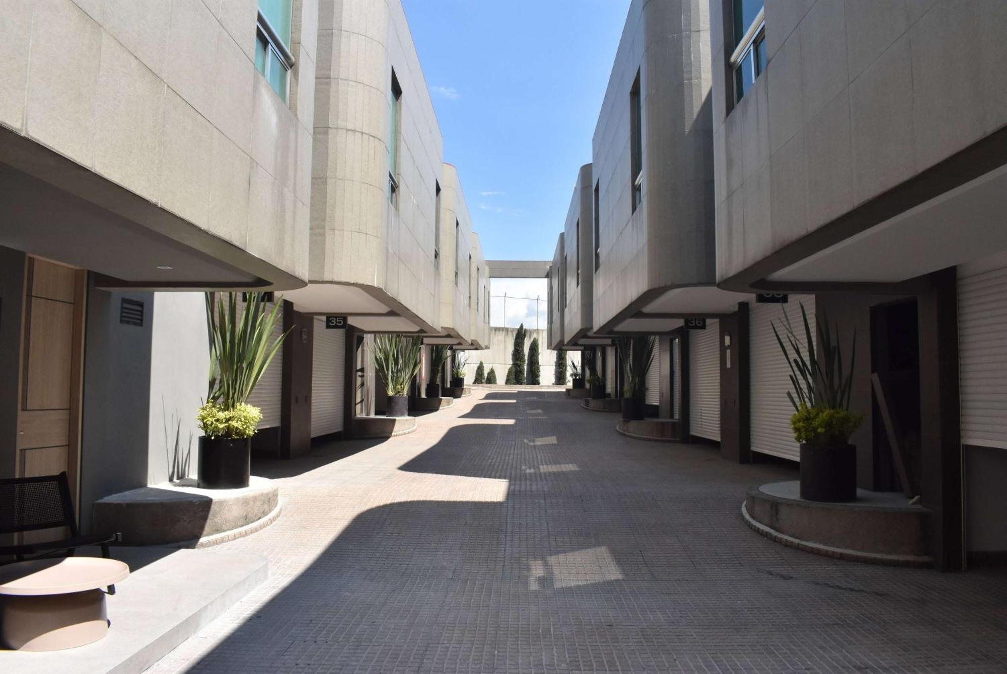 Ramada By Wyndham Mexico Santa Fe Hotel 4*