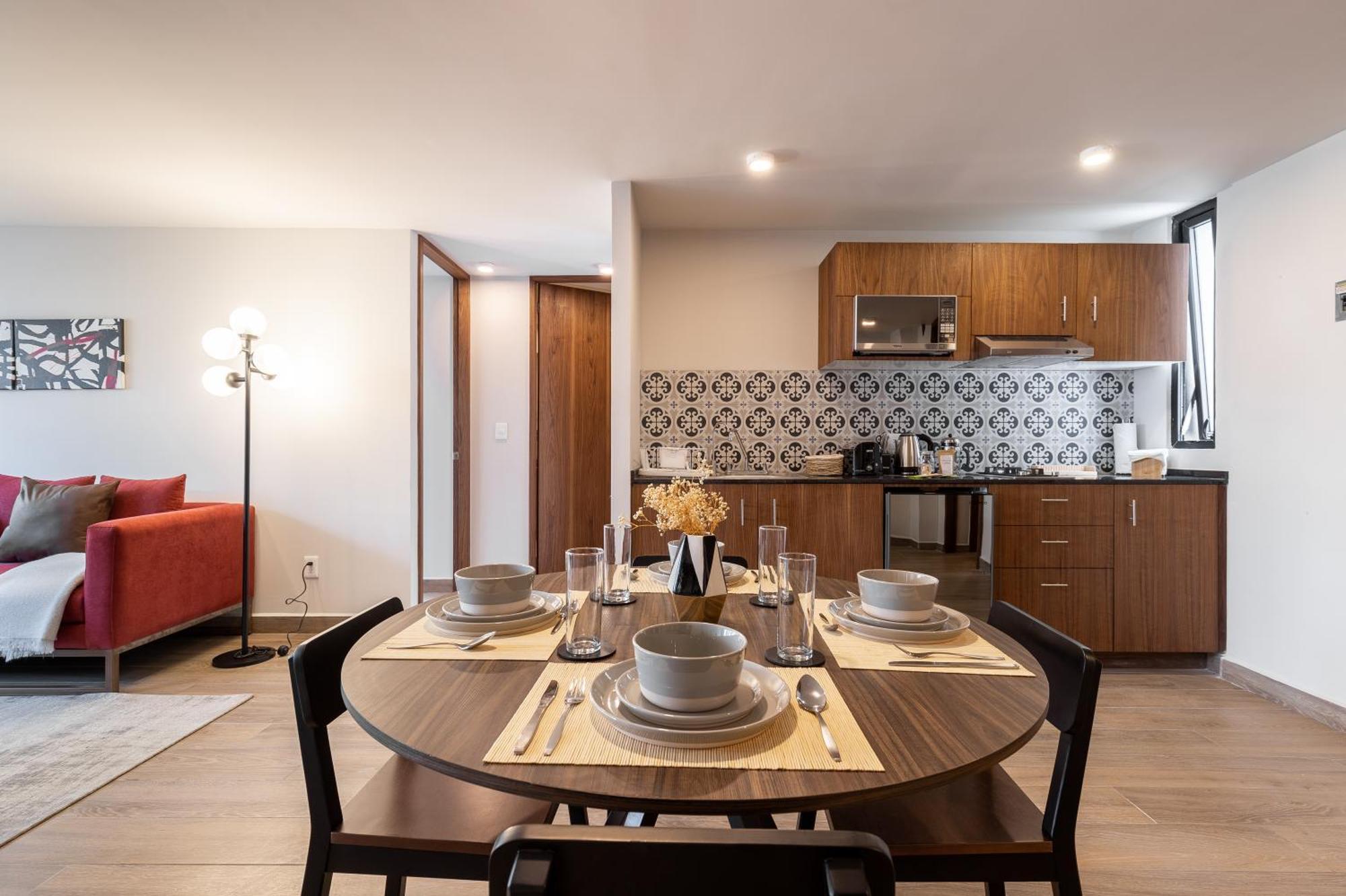 Roma Norte Trendy By Viato Mexico City