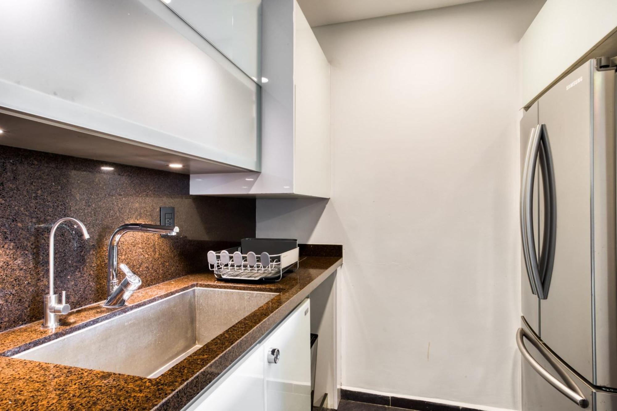 Chic Ph Haven With Rooftop, Condesa 2br By Tasman Сasa de vacaciones *