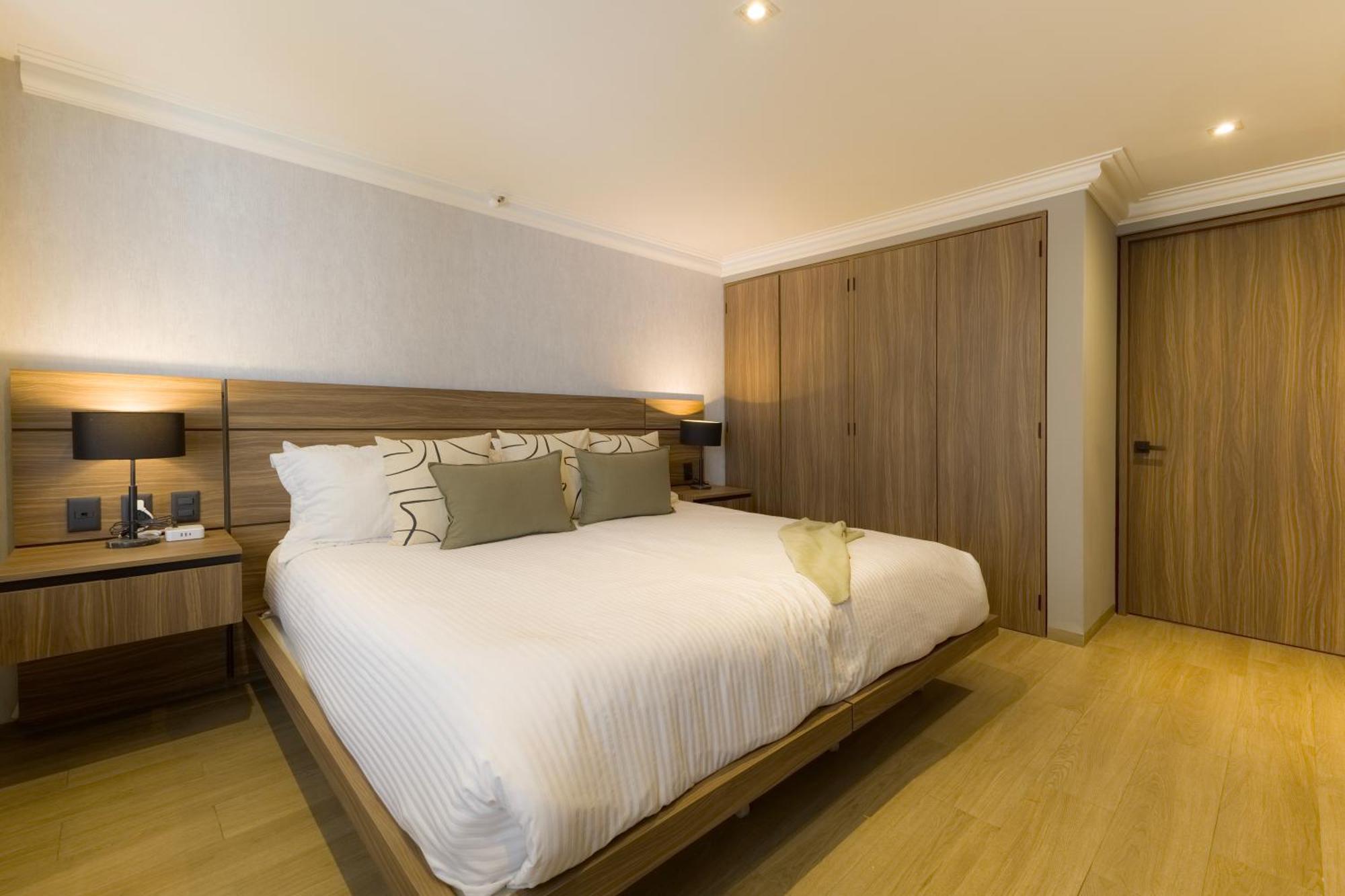 Apartahotel Capitalia - - Polanco - Julio Verne *