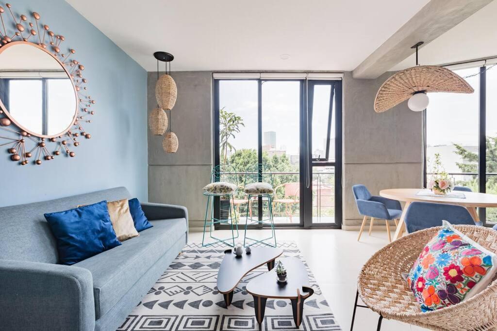 Savor Views Over Breakfast At A Bold, Bohemian Escape * México DF