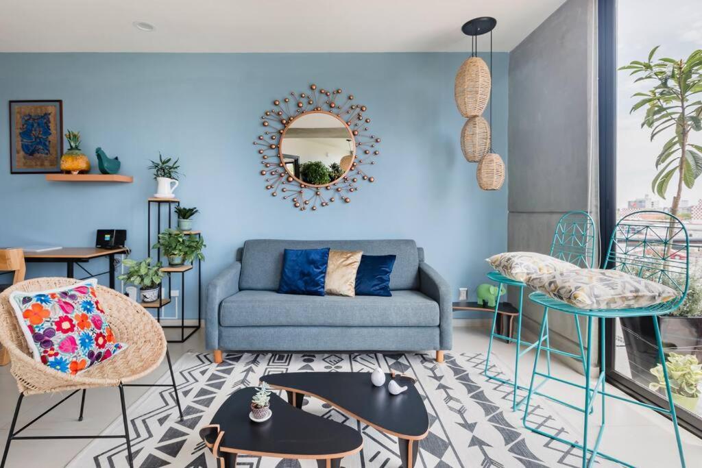 Apartamento Savor Views Over Breakfast At A Bold, Bohemian Escape