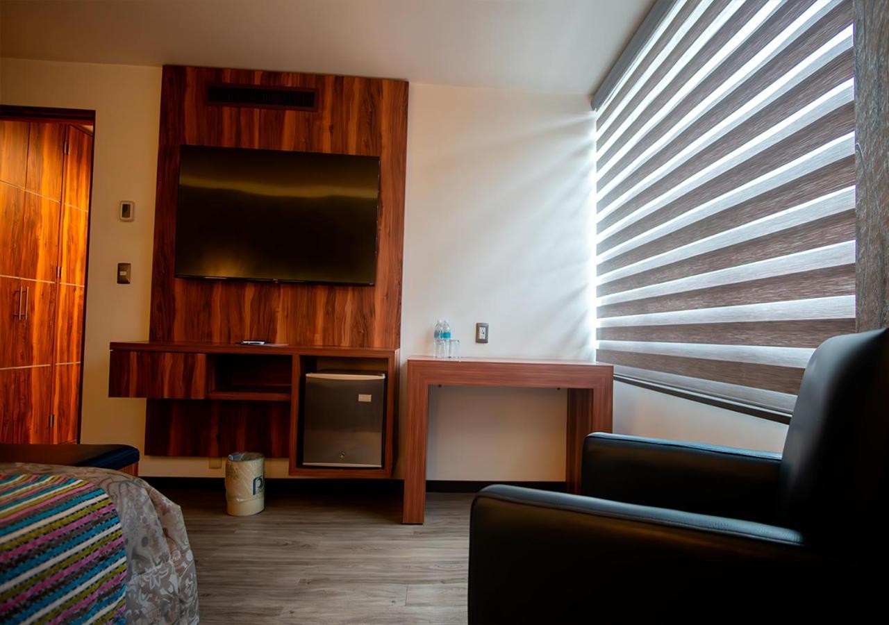 Hotel Parque Satelite