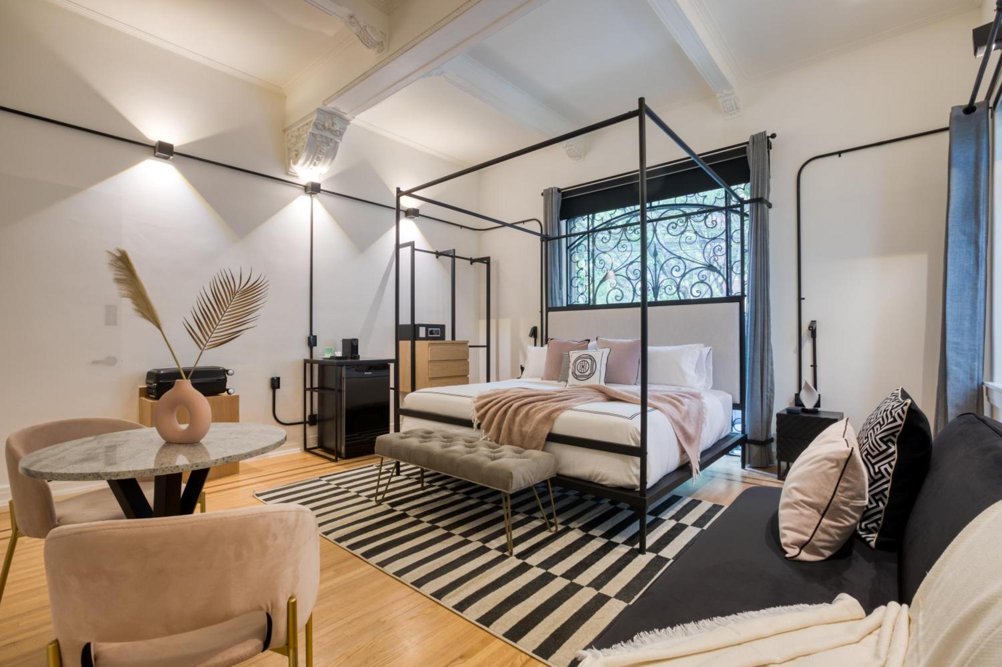 Utopic Campos Eliseos By Uliv Hotel