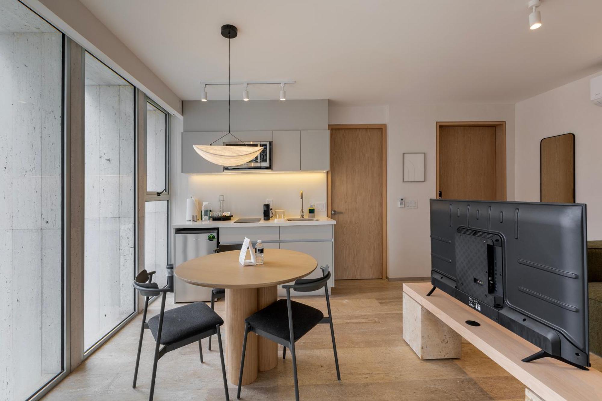 Capitalia - Luxury - Edgar Allan Poe Apartment *