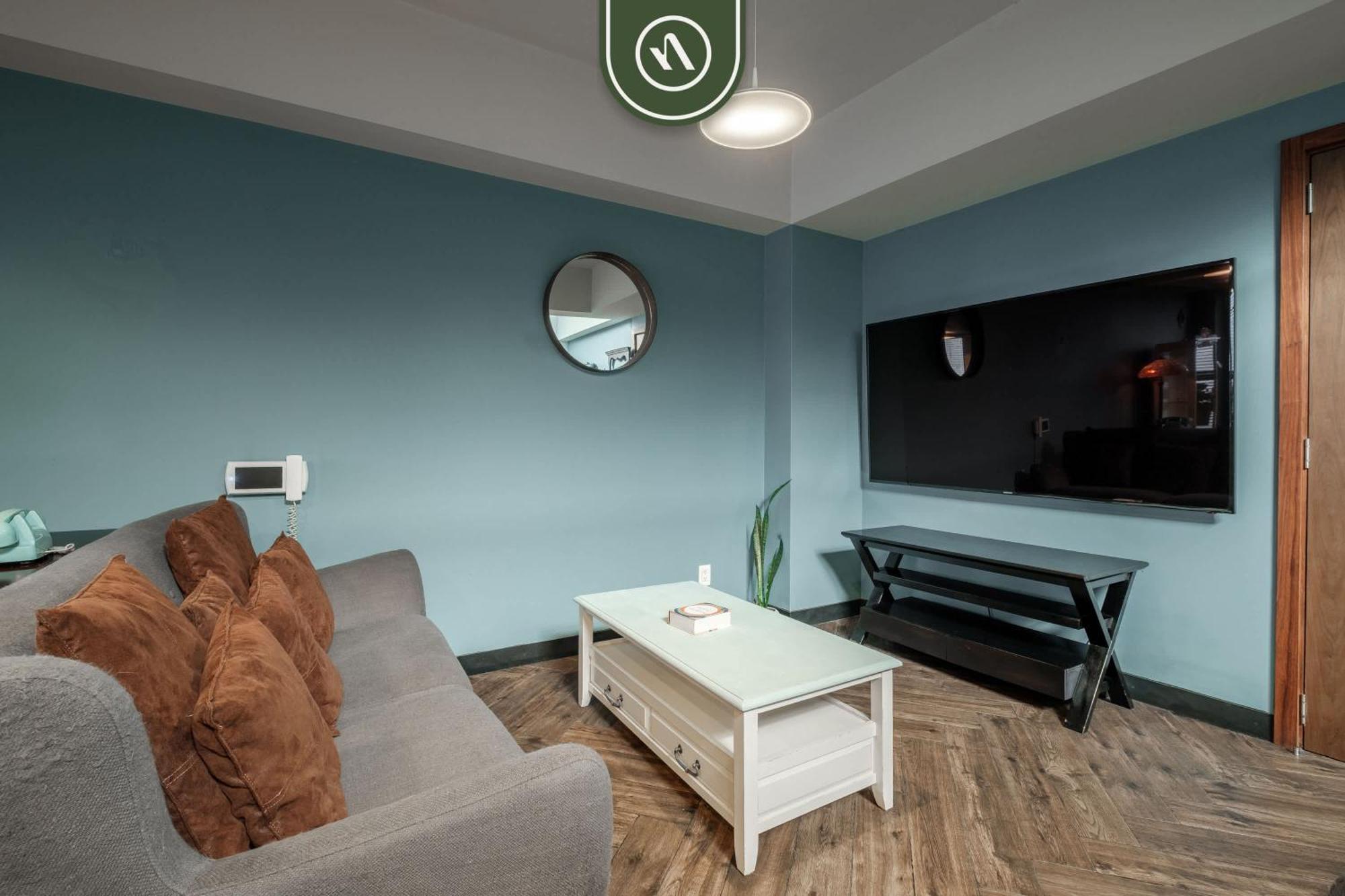 Apartment 2 Bedroom Penthouse In Roma - Private Rooftop Garden *