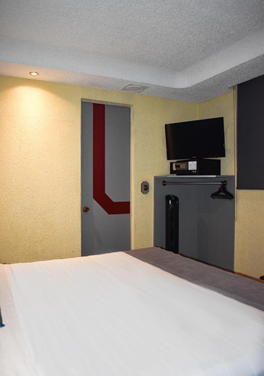 Frida Costa Azul Hotel
