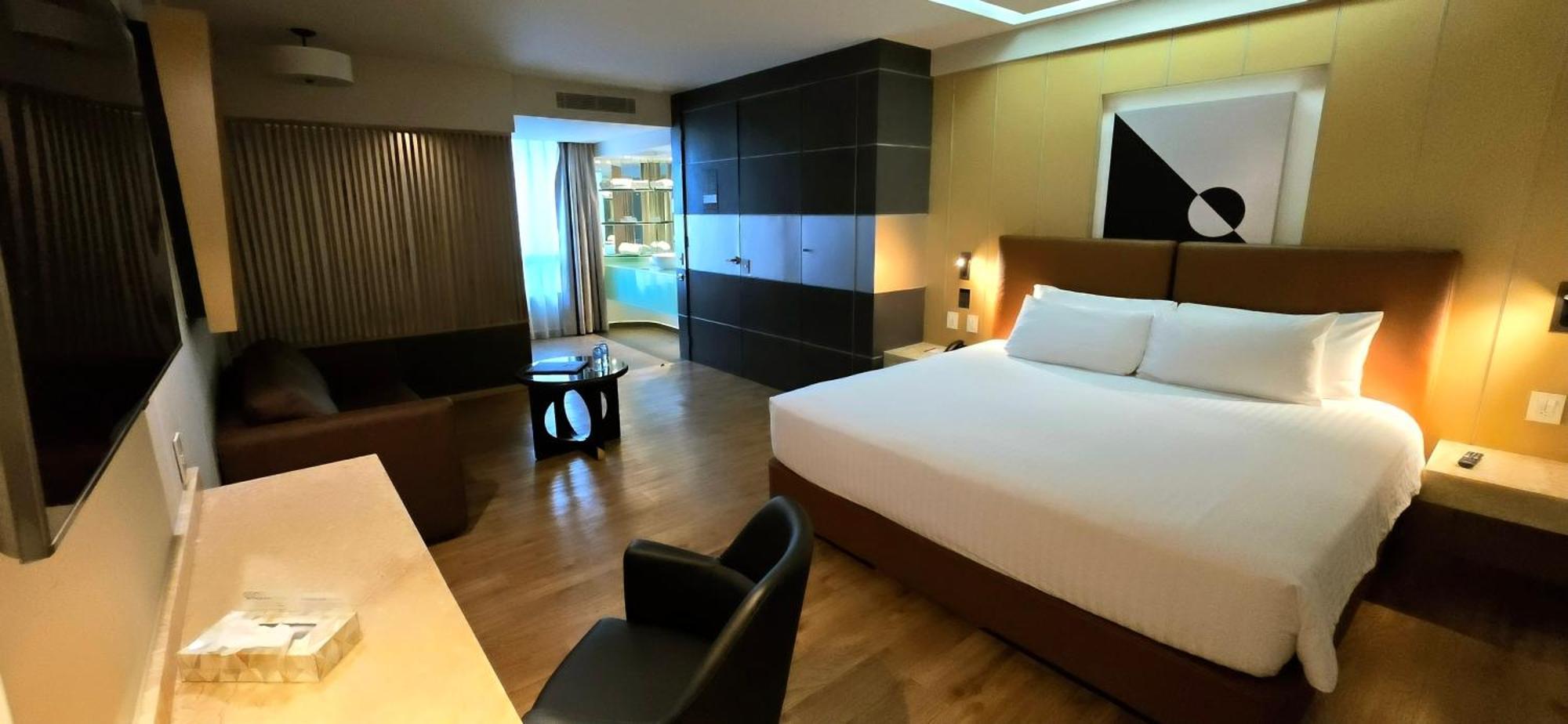 Hotel Ramada By Wyndham Mexico Santa Fe