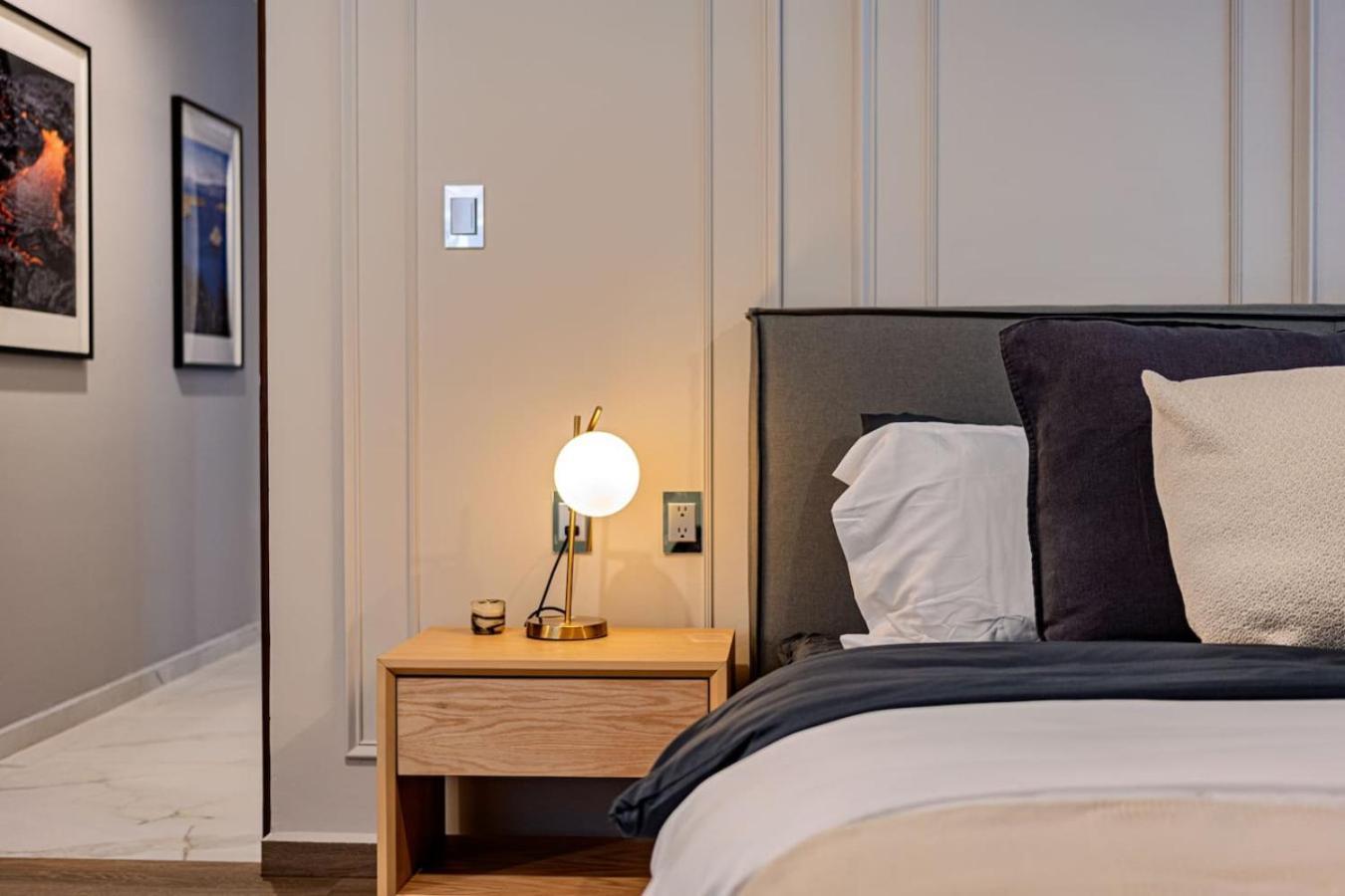 Stylish Urban Retreat With Balcony And Coworking Space * México DF