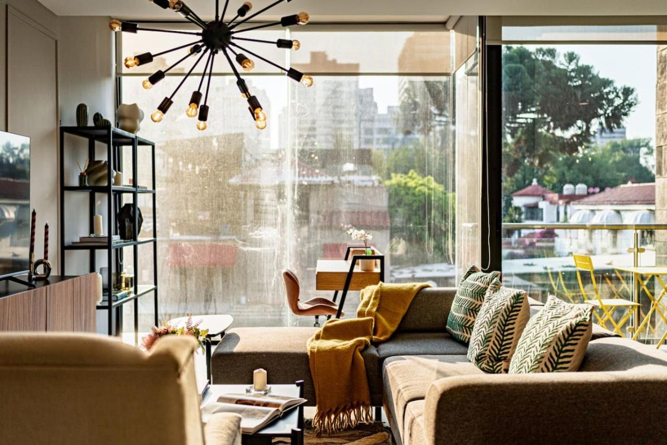 Stylish Urban Retreat With Balcony And Coworking Space * México DF