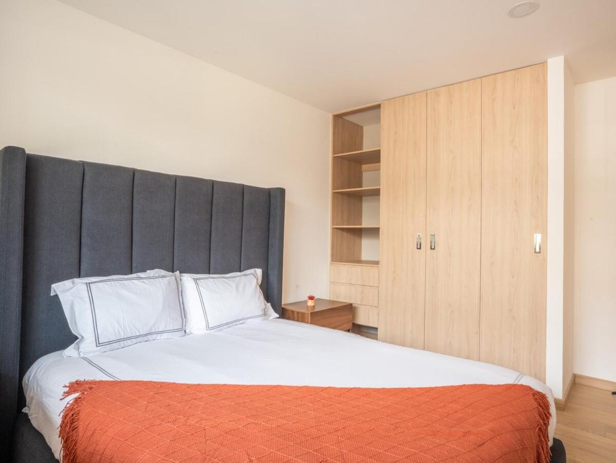 Stunning 3br In Condesa With Terrace, Pool & Gym