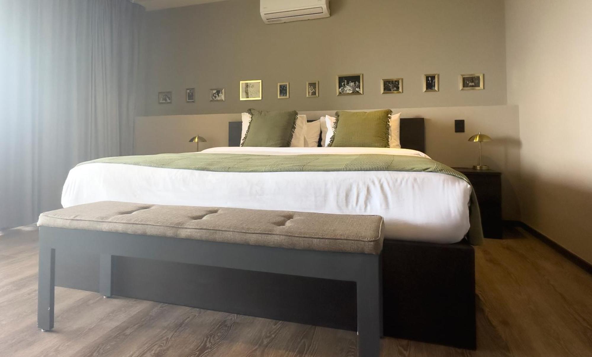 Hive Roma By G 4*