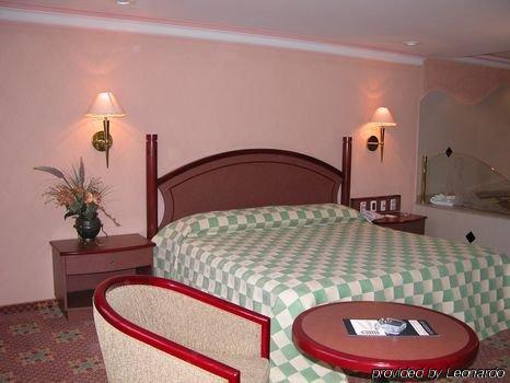 Monaco Hotel 4*