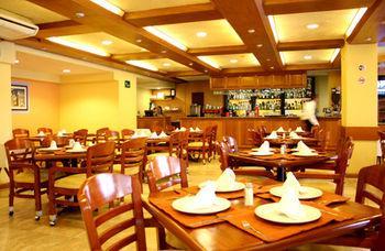 Hotel Parque Satelite 4*