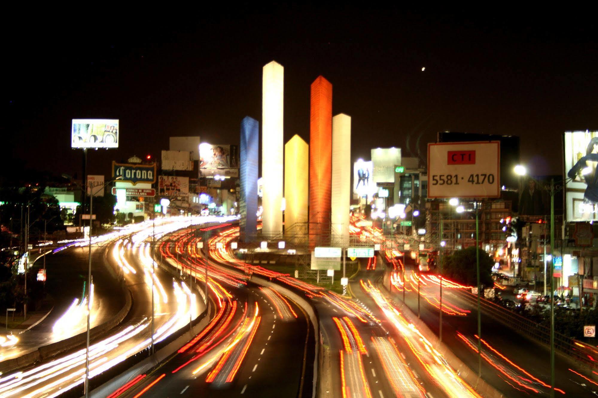Parque Satelite México DF