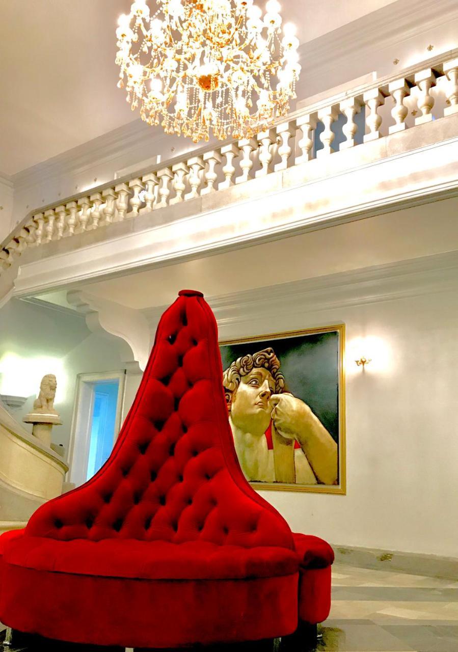 Mariana Allure Boutique Napoles 3*