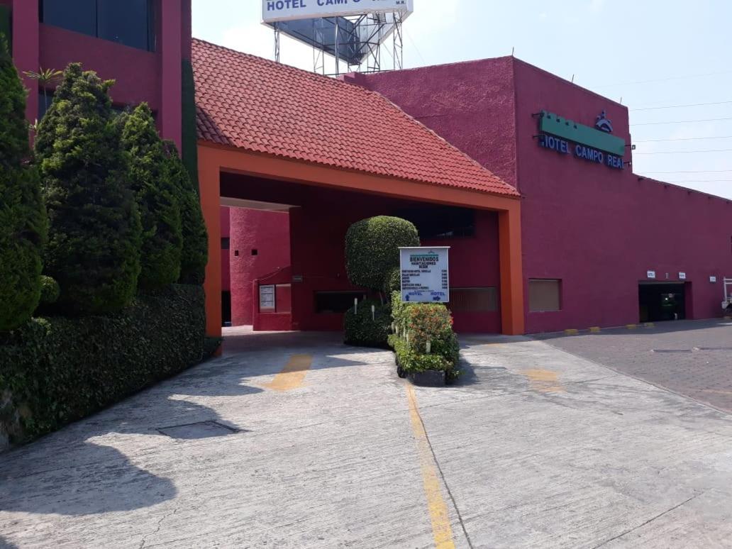 Campo Real Hotel